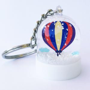 Porte-clés boule à neige montgolfière
